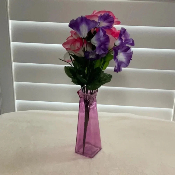 SILK Flowers & Vase - Picture 1 of 3
